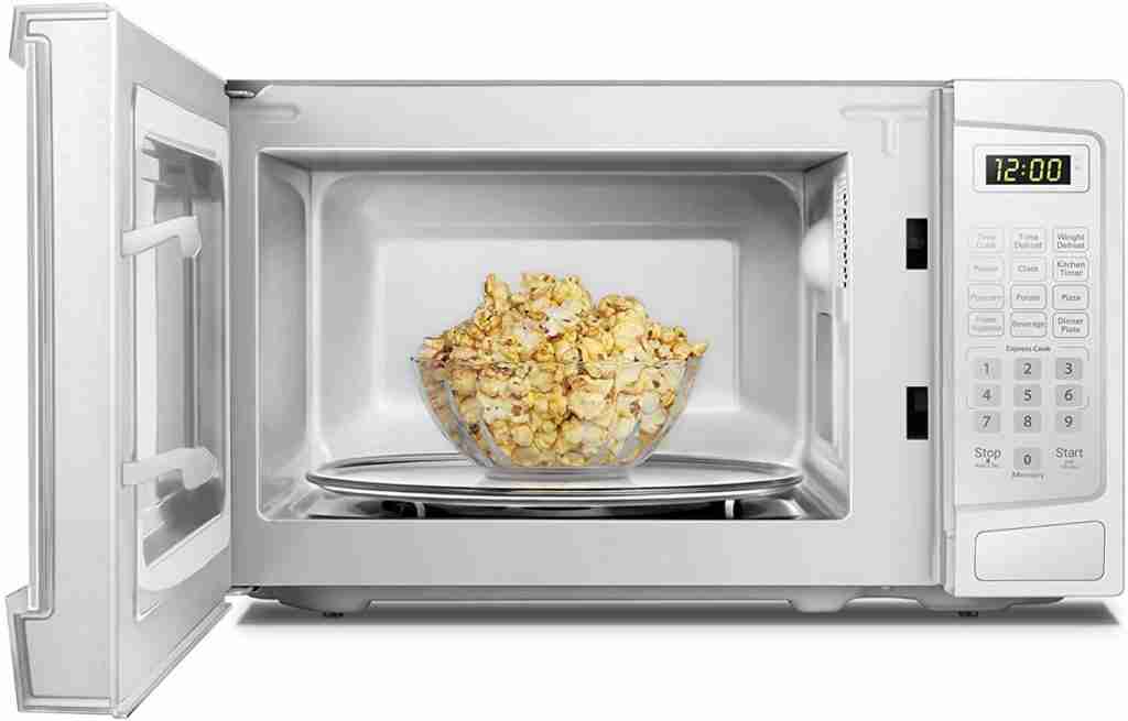 Best 700 watts Microwave Oven for dorm room, small kitchen and college room