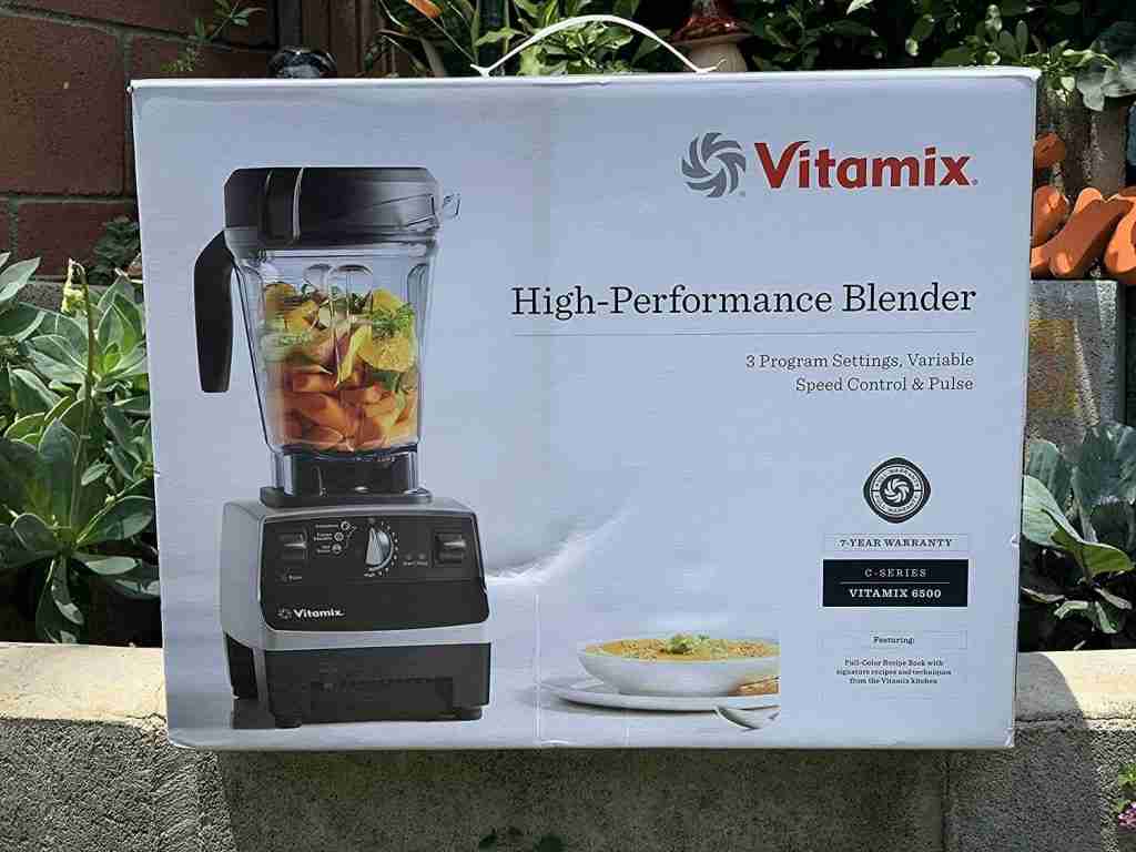 Vitamix 6500 C series Blender for grinding Grains